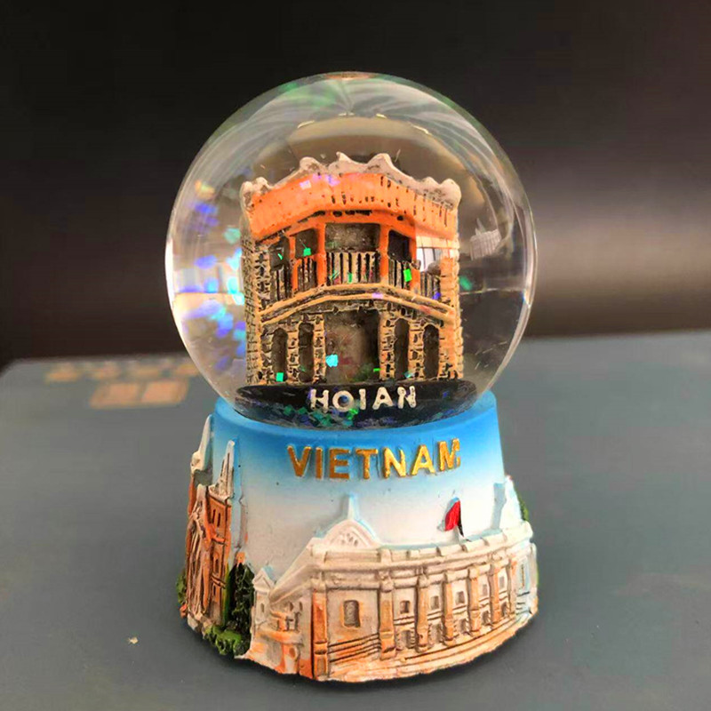 Exquisite Vietnamese Regional  - Snow Globe Musical ulasan dan harga